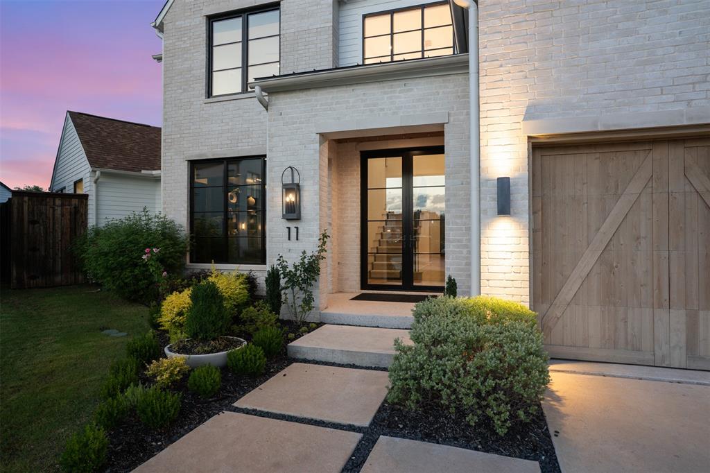 11 Mimosa Place