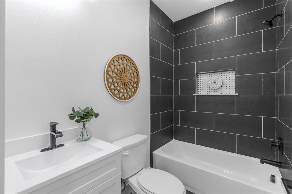 Orig Town Of Greenville - Residential Lease