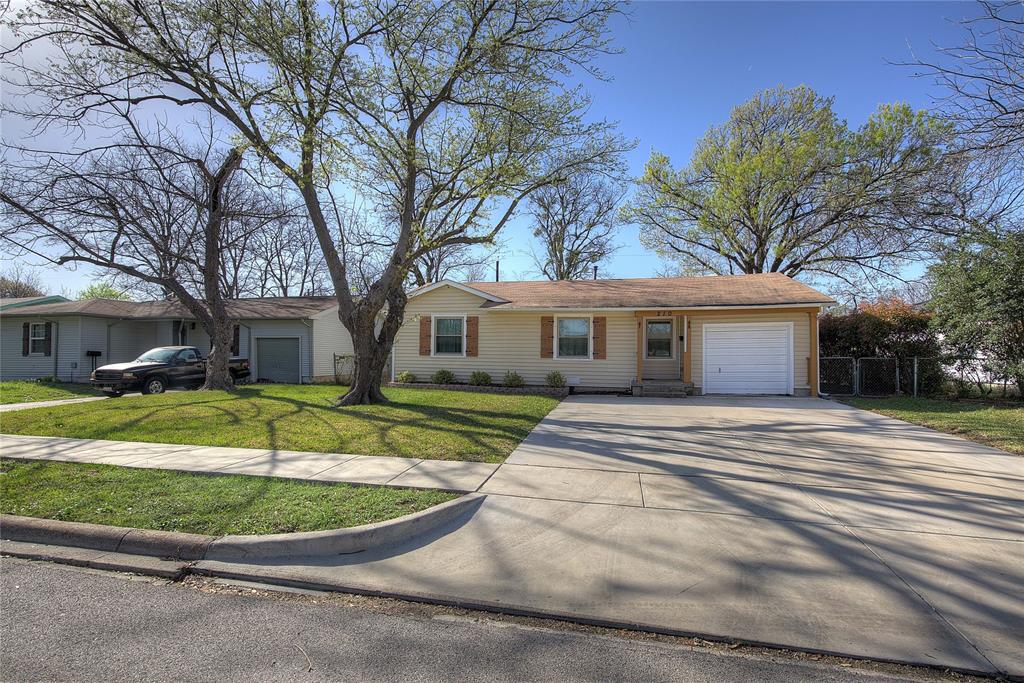 210 E Daugherty Drive