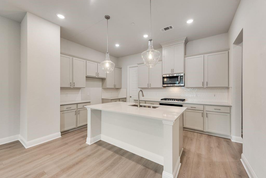 8199 Challenger Lane