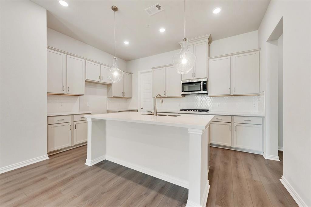 8199 Challenger Lane