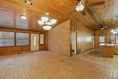 Tiny photo for 215 County Road 564, Eastland, TX 76448 (MLS # 21200273)