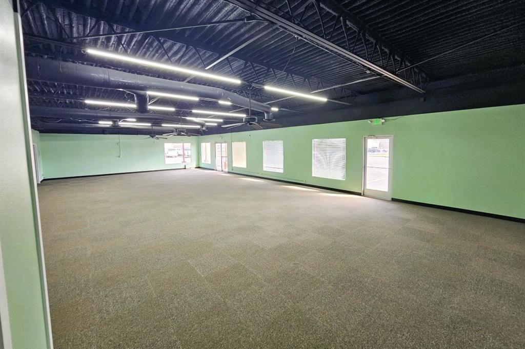 200 S Ridgeway Drive