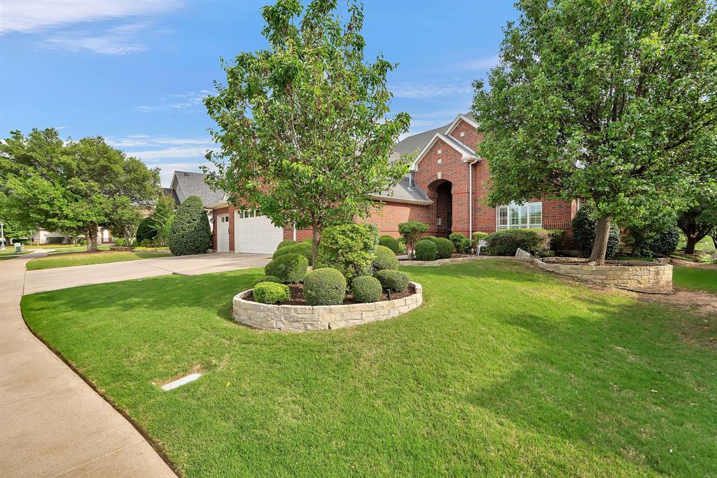 9909 Grandview Drive