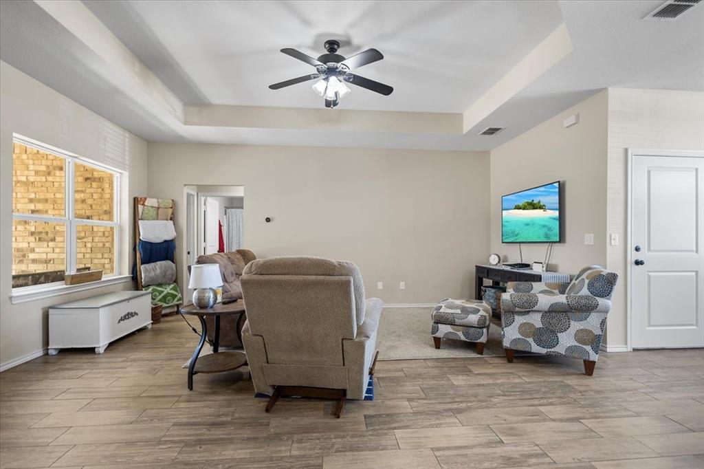 MISSION CREST - Residential