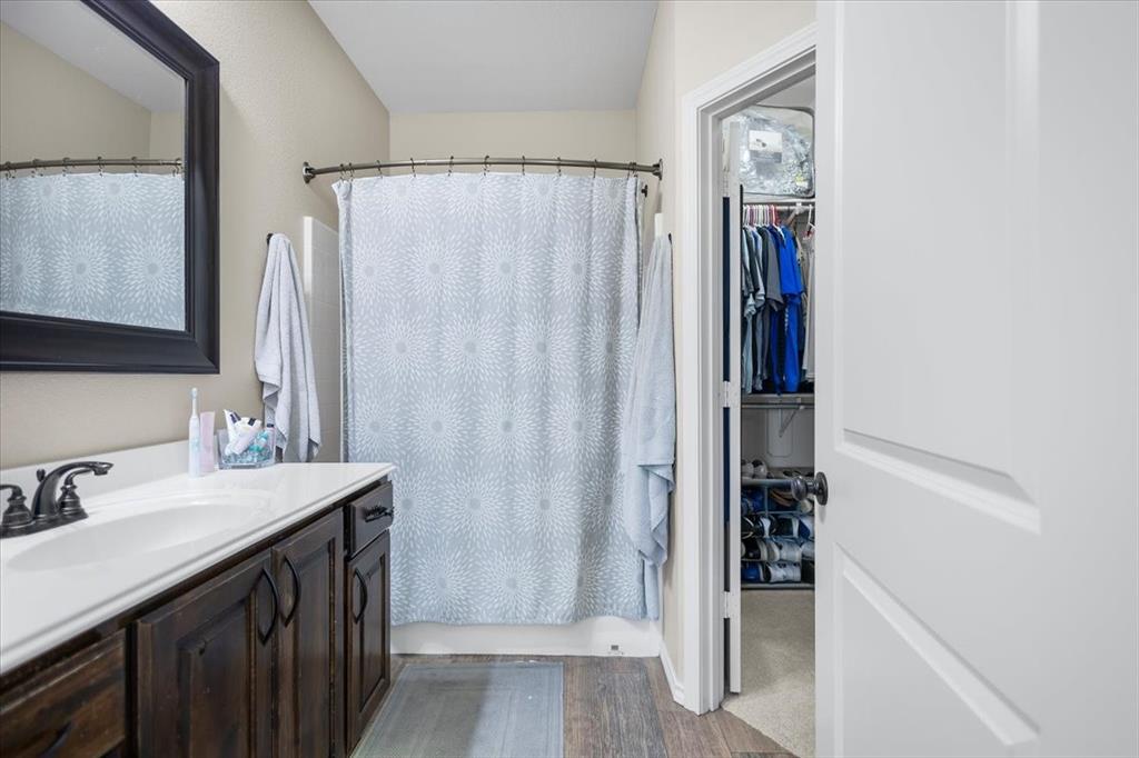 MISSION CREST - Residential