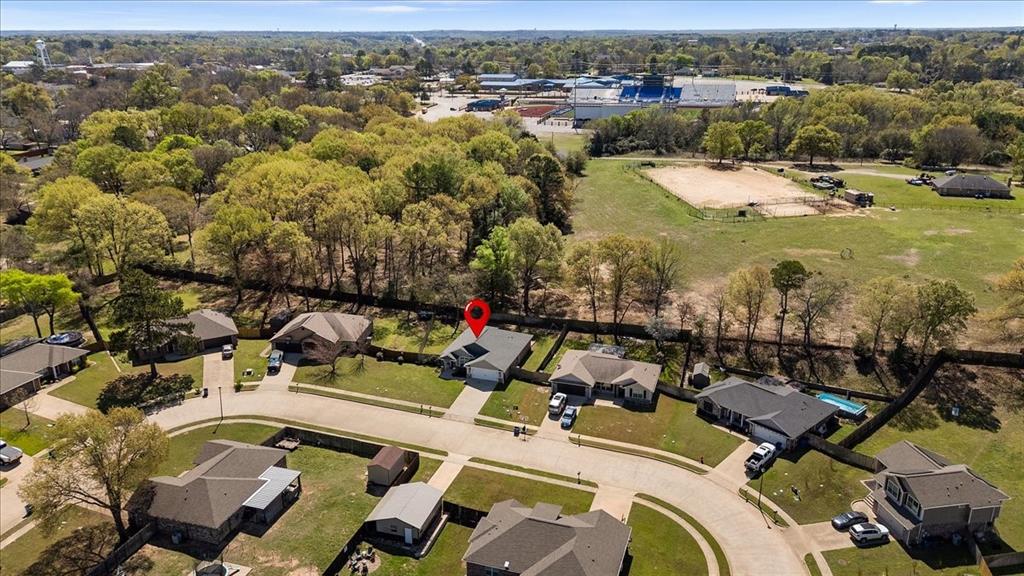 MISSION CREST - Residential