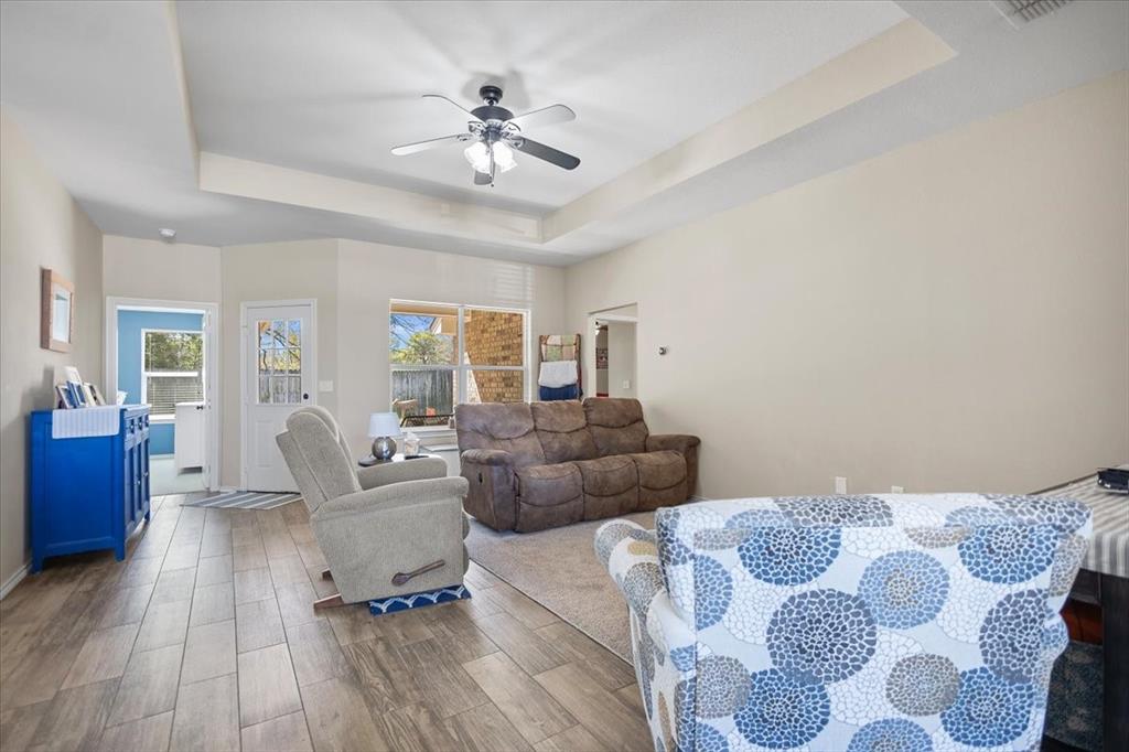 MISSION CREST - Residential