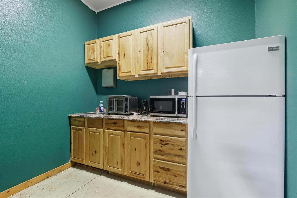 Evergreen Crossing Add - Commercial Sale