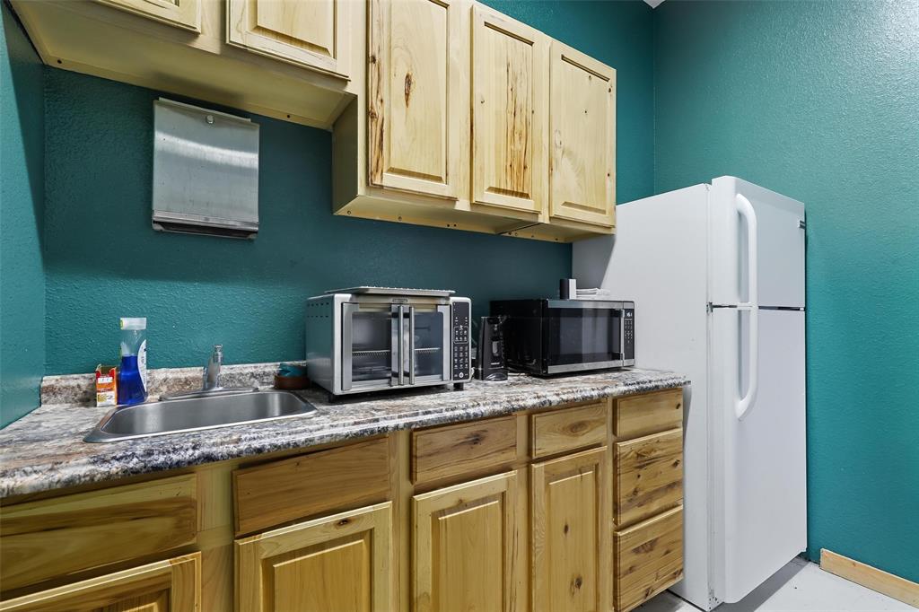 Evergreen Crossing Add - Commercial Sale