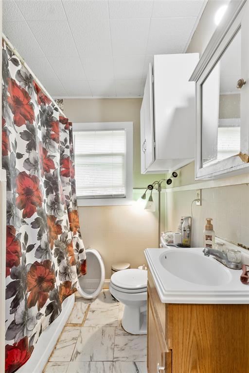 Sayles & Hughes Of Elmwood - Residential