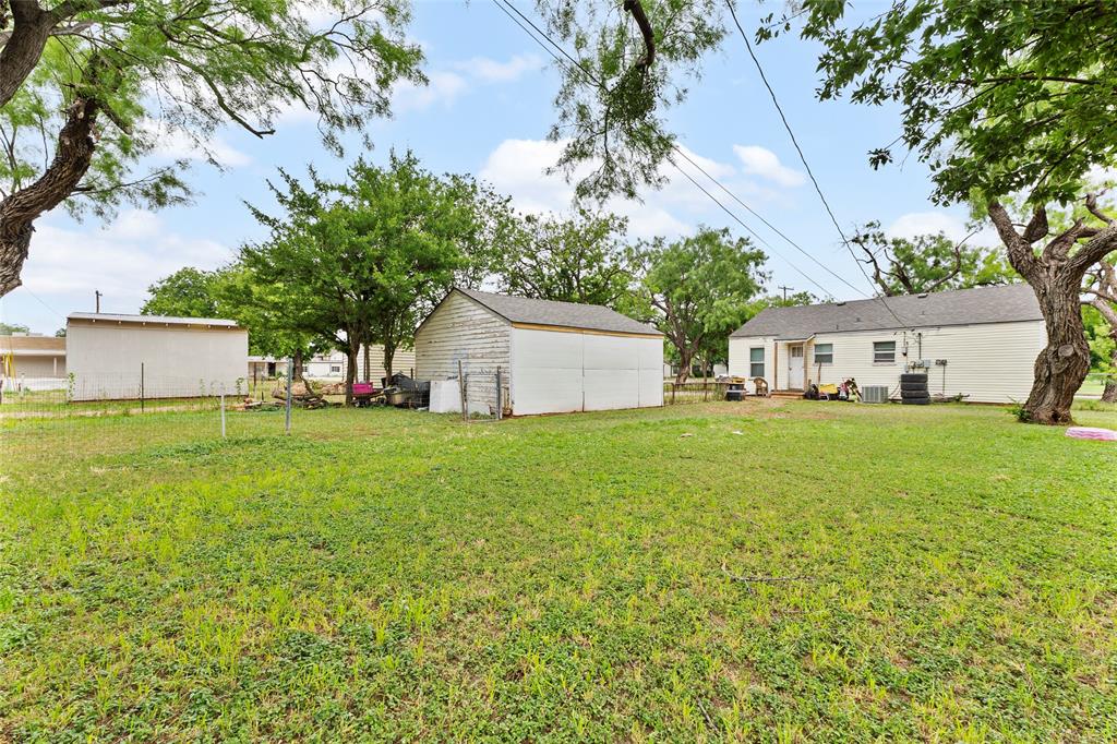 Sayles & Hughes Of Elmwood - Residential