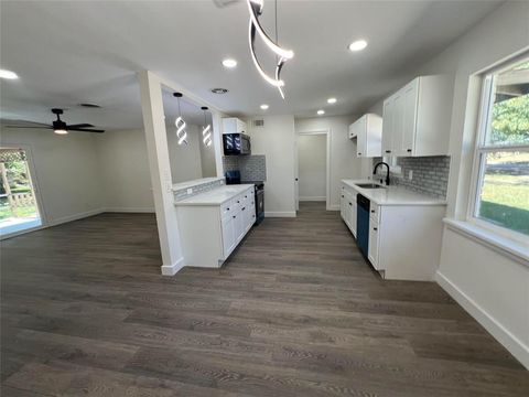 Photo of 8020 Laura Street, North Richland Hills, TX 76180 (MLS # 21076234)