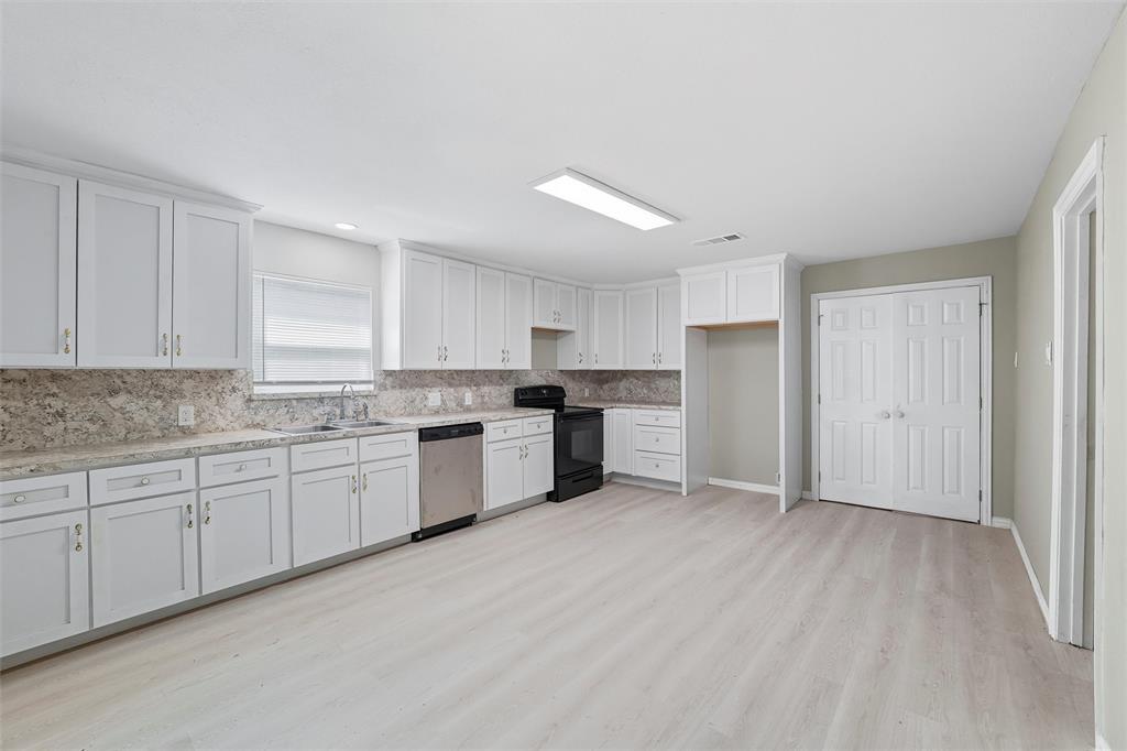 Woodlawn Place Rev - Residential