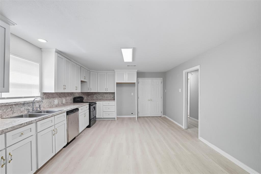 Woodlawn Place Rev - Residential