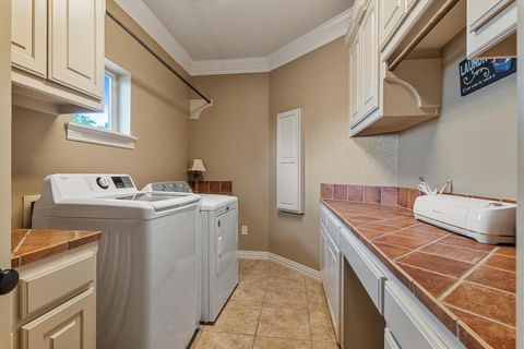 Tiny photo for 1608 Rivercrest Court, Fort Worth, TX 76107 (MLS # 20951390)