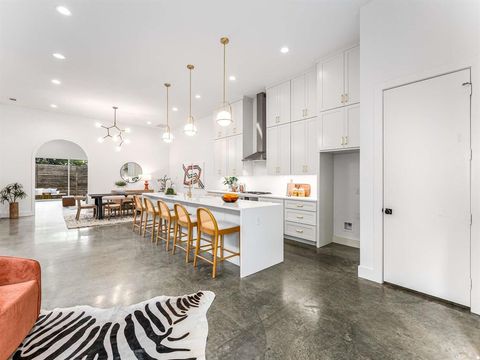 5943 Oram Street Dallas TX 75206