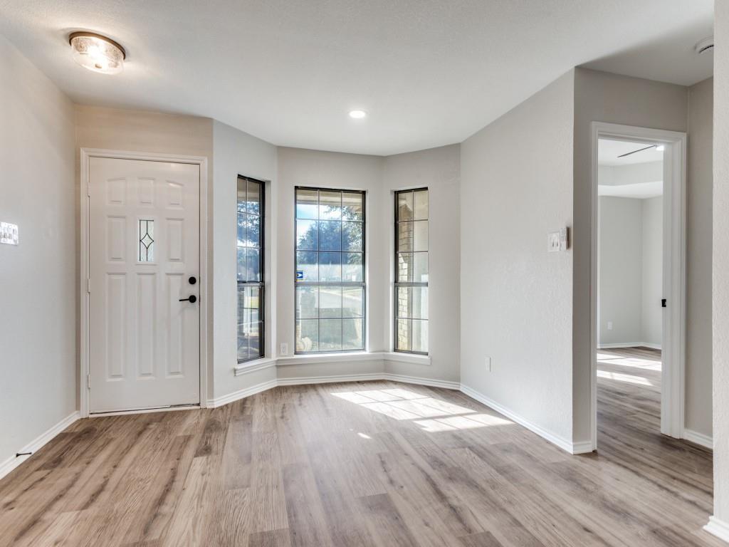 1932 Willow Vale Drive