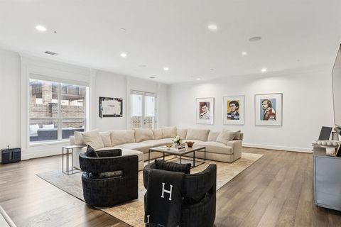 Photo of 6605 Bandera Avenue #1D, Dallas, TX 75225 (MLS # 21132209)