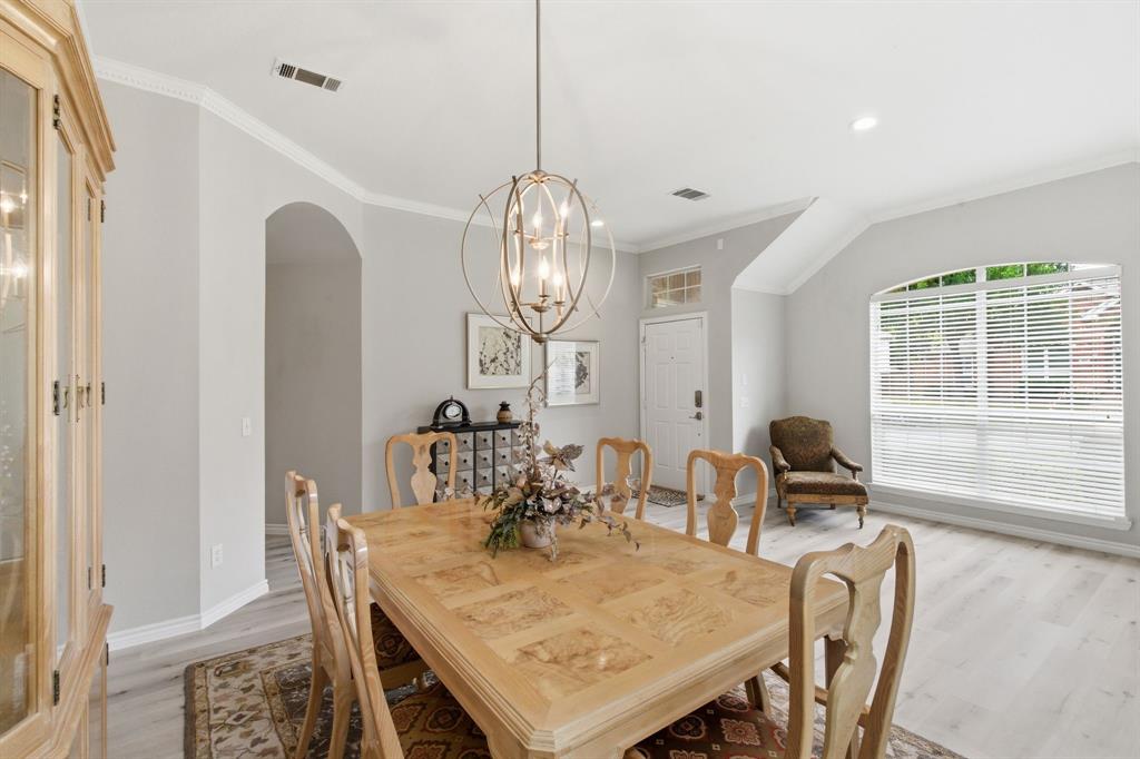 437 Crestview Point Drive