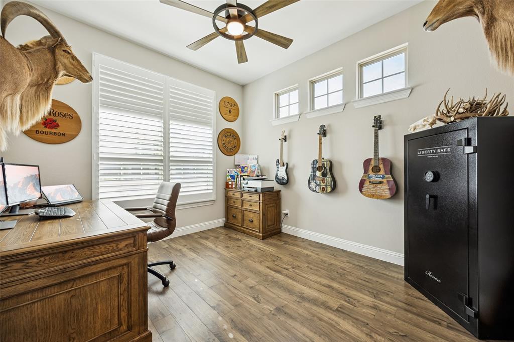 524 Westwood Way Drive