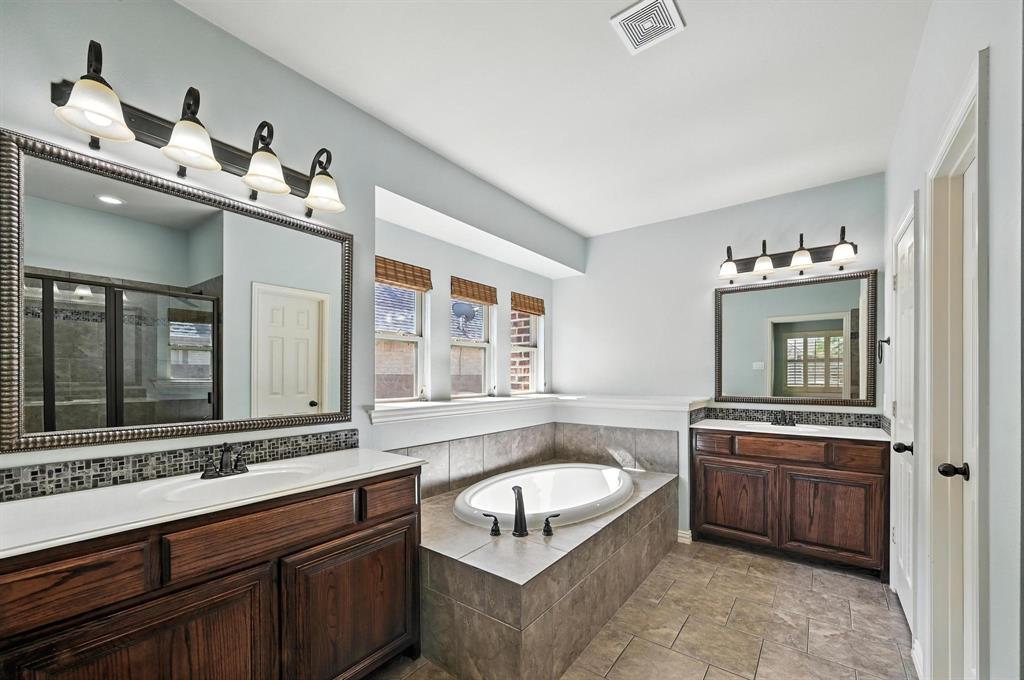 Wylie, Texas 75098, United States, 4 Bedrooms Bedrooms, ,4 BathroomsBathrooms,Residential,Active,172417