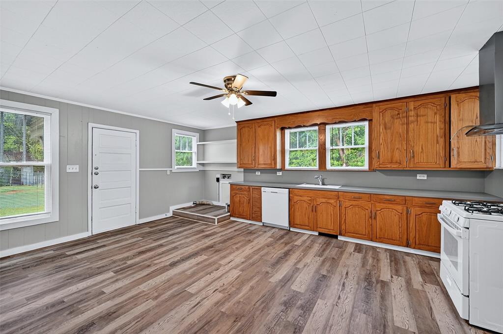 Moore B H Heirs - Residential Lease