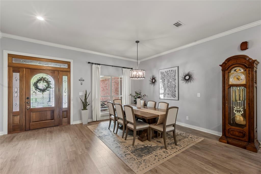149 Saint Andrews Drive E