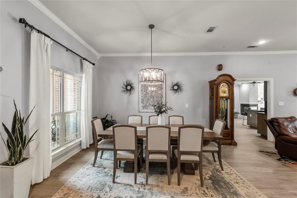 149 Saint Andrews Drive E