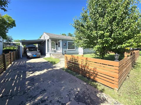 1309 Meadowbrook Drive Garland TX 75040