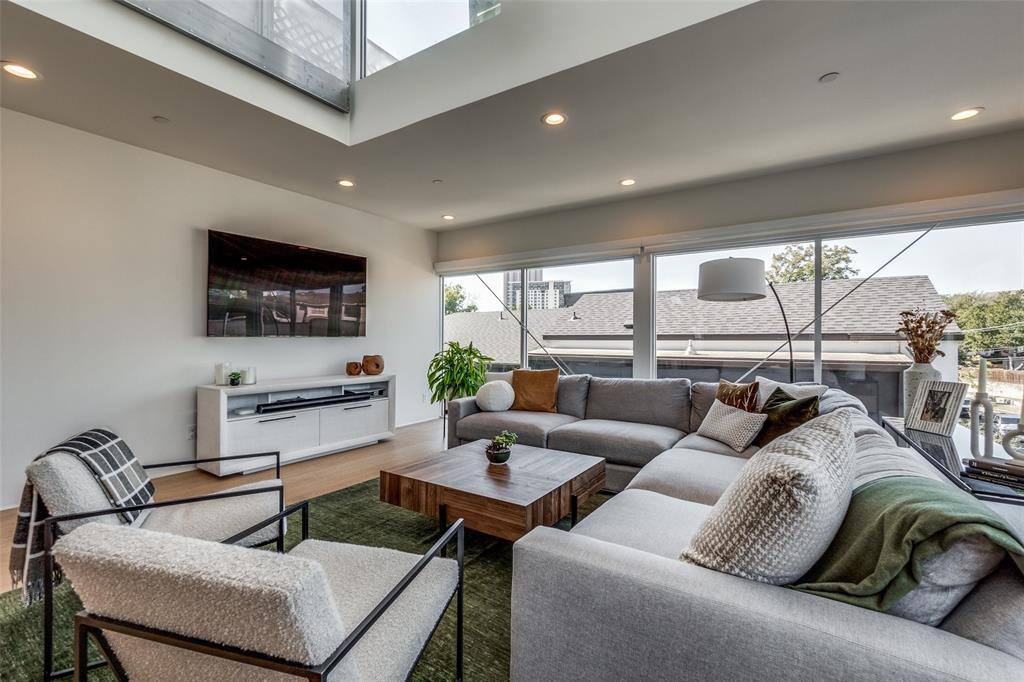 Belmont Park - Residential Lease