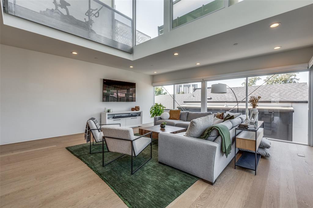 Belmont Park - Residential Lease