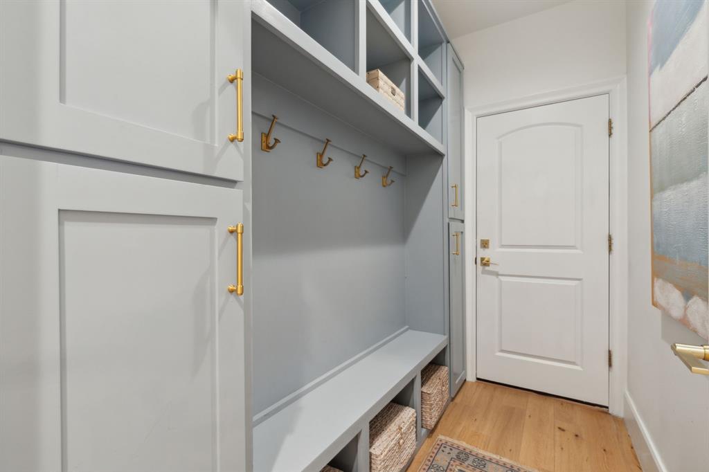 Forest Hills Rev - Residential