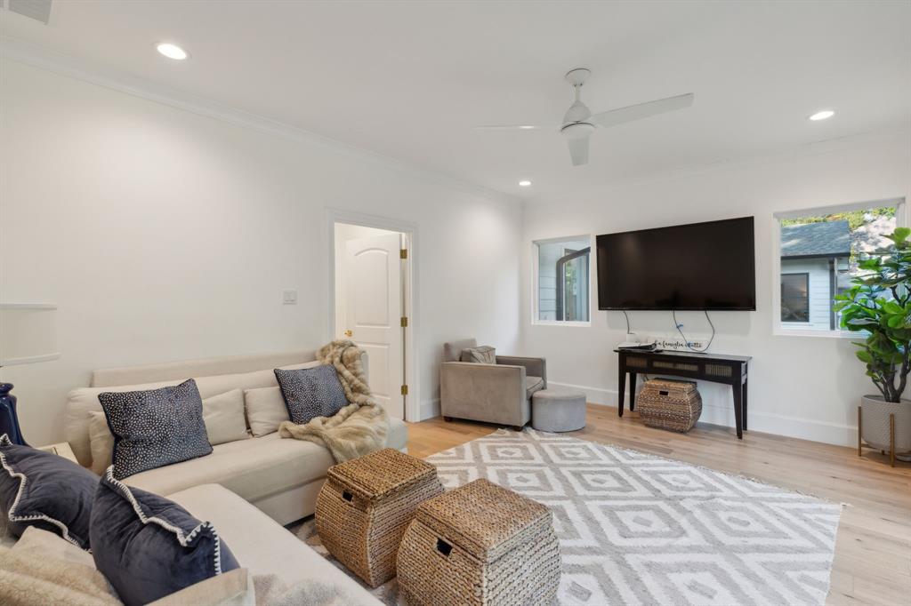 Forest Hills Rev - Residential