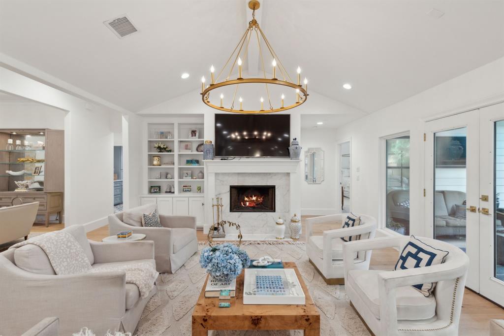 8230 Santa Clara Drive