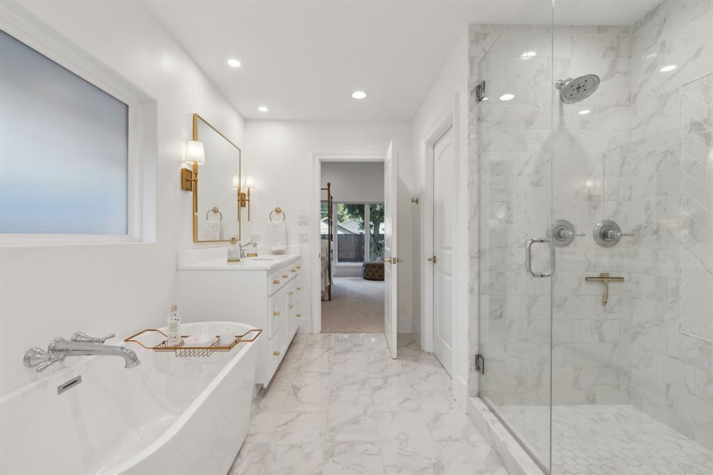 8230 Santa Clara Drive