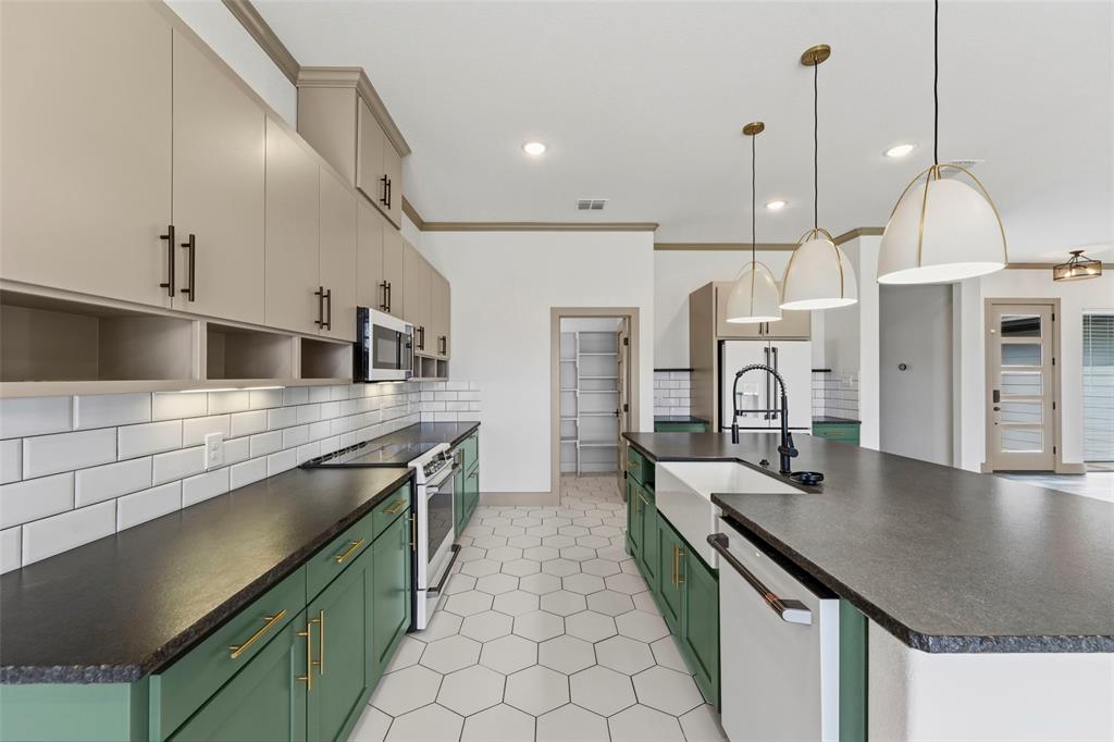 3217 Bairds Lane