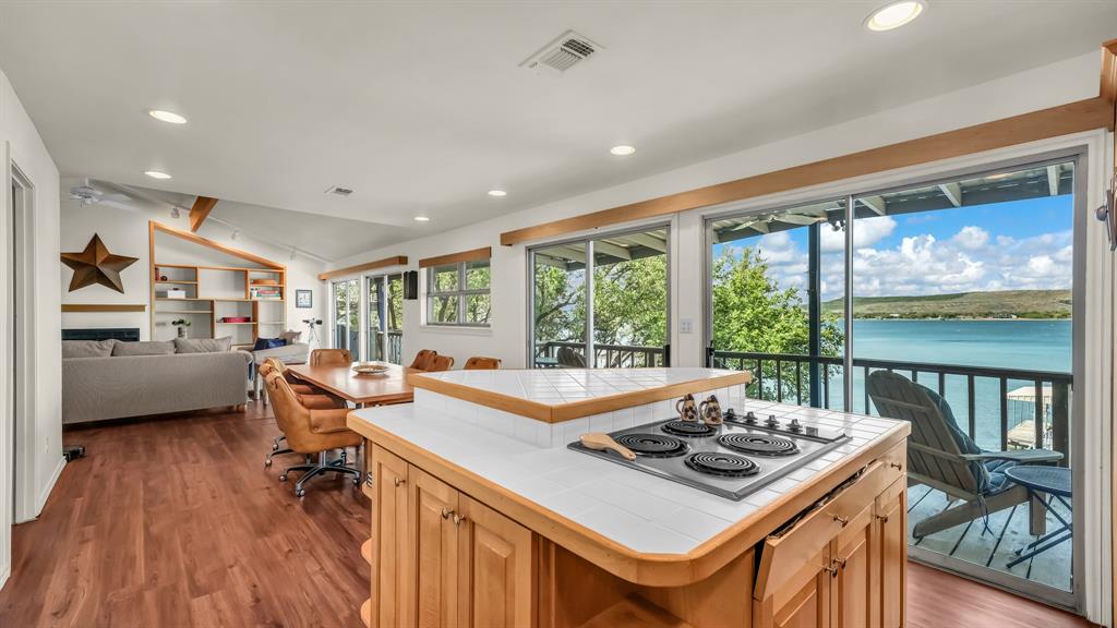 Pk Lake - Residential
