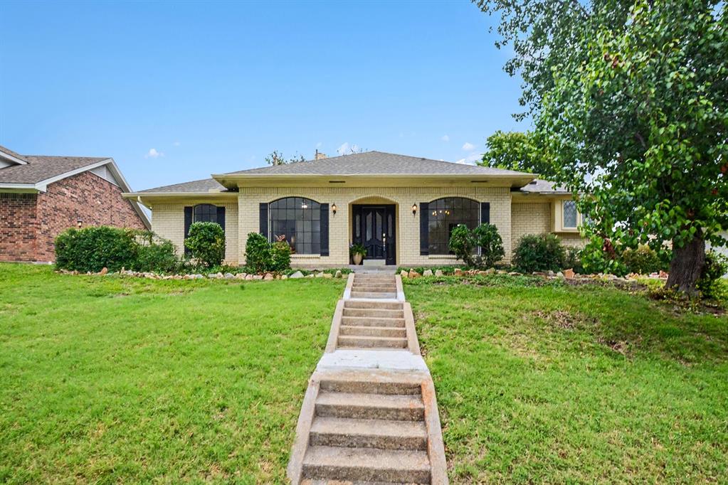 1702 Surrey Court