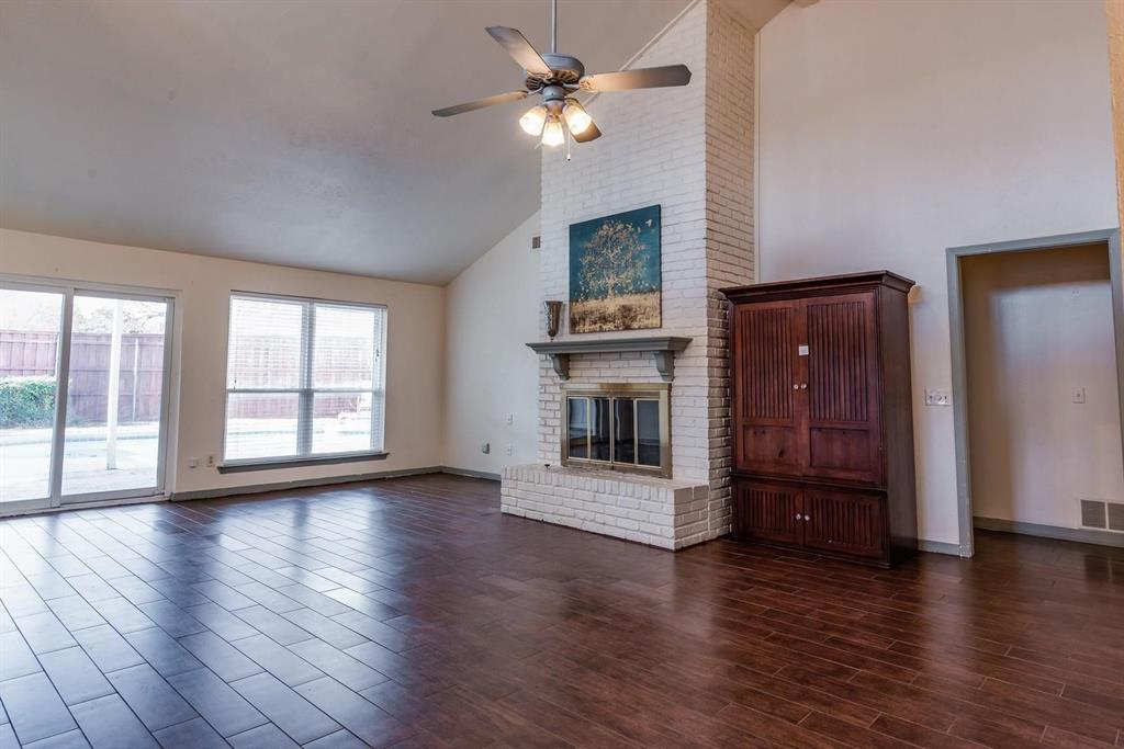 2405 Ridgewood Drive