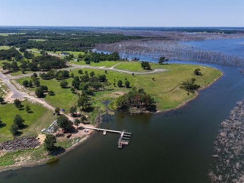 Photo of 220 Diamond Point, Dodd City, TX 75438 (MLS # 21238573)