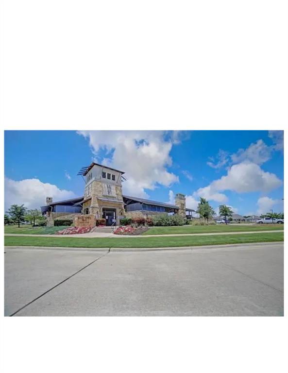 2444 Bermont Red Lane