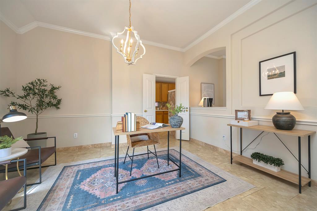 7928 Parkwood Plaza Drive