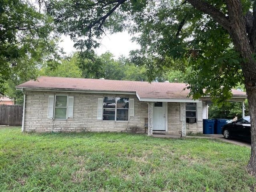 This 3 bedroom, 1 bath home is located in a desirable area.  This property has great potential for renovation and customization.  It would a perfect opportunity for investors or buyers looking to create their own space.  Bring your ideas and make this home your own.