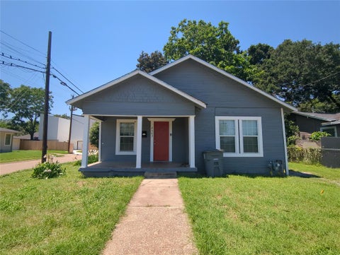 Photo of 2503 Scott Street, Dallas, TX 75215 (MLS # 21314794)