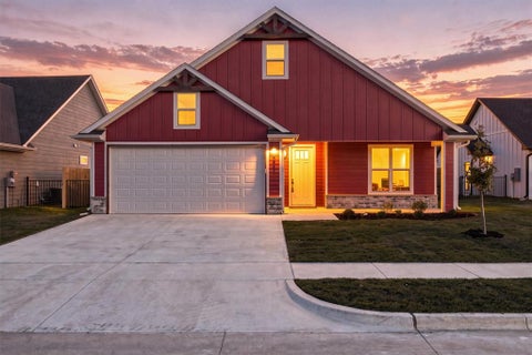 Photo of 804 Lavender Court, Tolar, TX 76476 (MLS # 21391731)