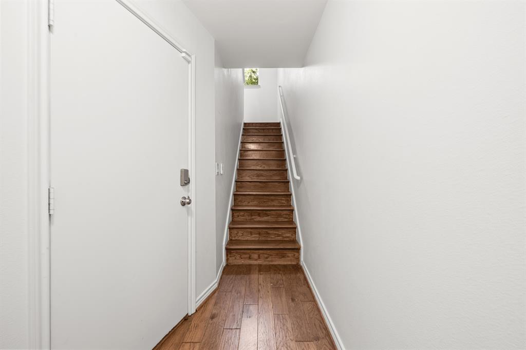 KENSINGTON COURT CONDOS - Residential Lease