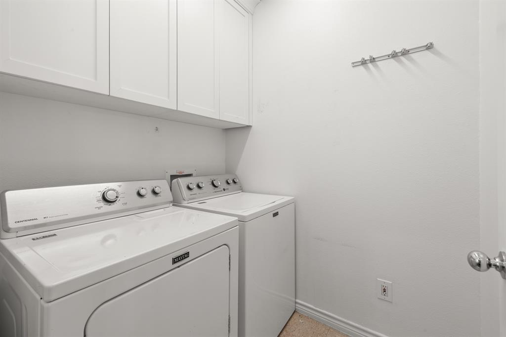 KENSINGTON COURT CONDOS - Residential Lease