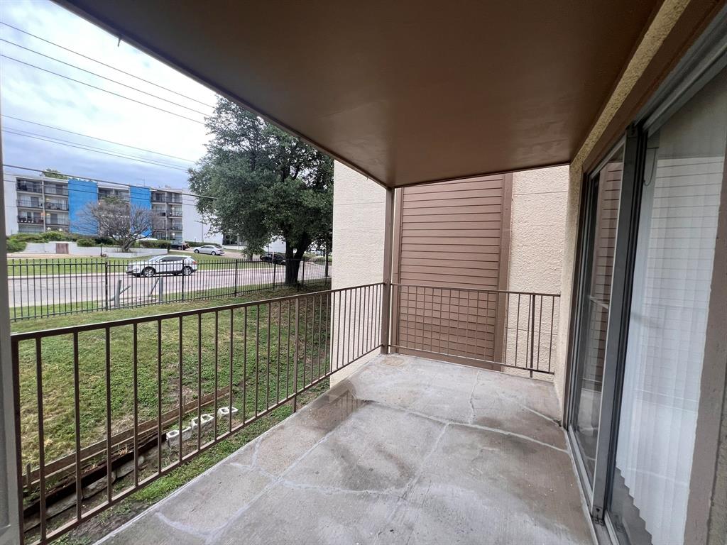 Tealwood On The Creek Condo - Residential