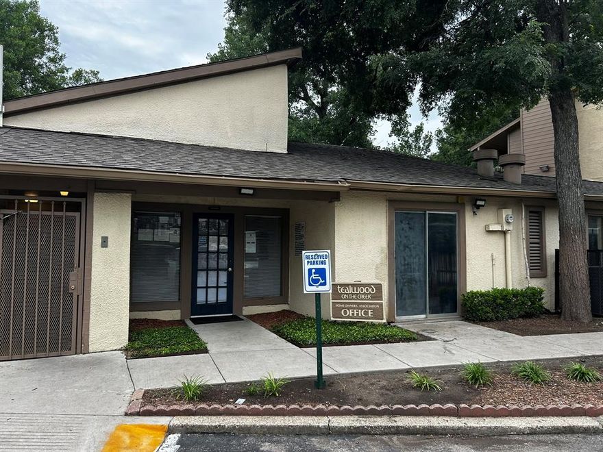 Completely renovated unit: painting, flooring, kitchen, bath...move-in ready!